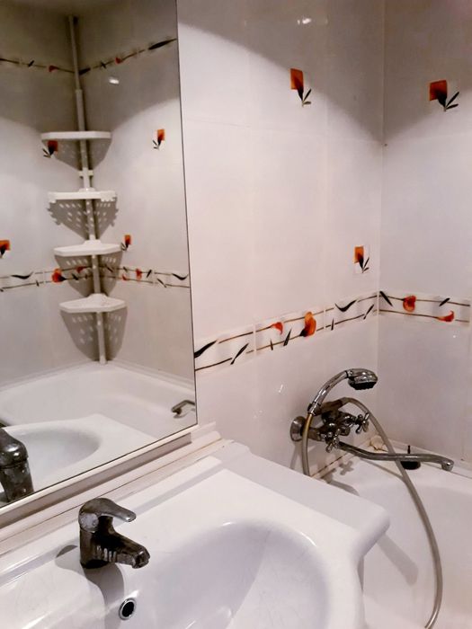 2-кім. Соборна. РОМАНТИЧНА СТУДІЯ, Кухня - ПІЛОН. Подобово. Ціна доби.