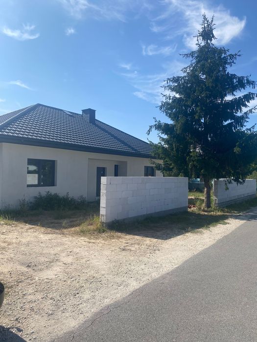 Dom w Ostrowcu Św.
