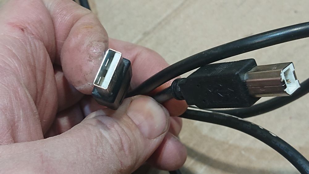 Продам USB шнуры для принтера.
Компьютер-принтер.
Шнуры оригинальные.