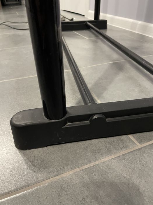 Стойка для одежды