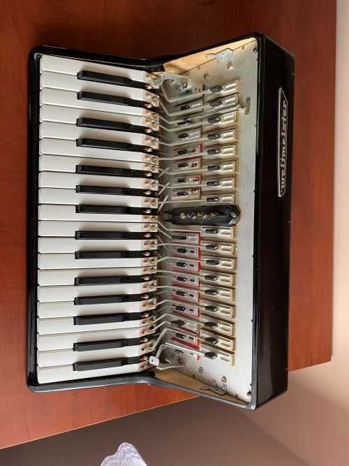 Akordeon Weltmeister Stella 80B - klawisze - czytaj opis