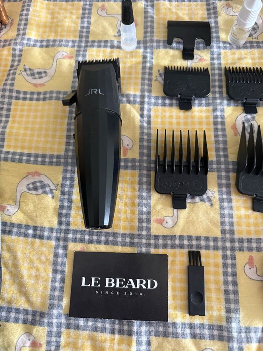 Maquina de Cabelo JRL Onyx Completa