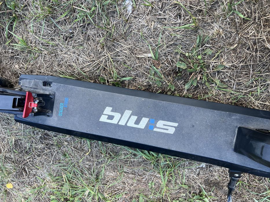 Електросамокат Blus XT600