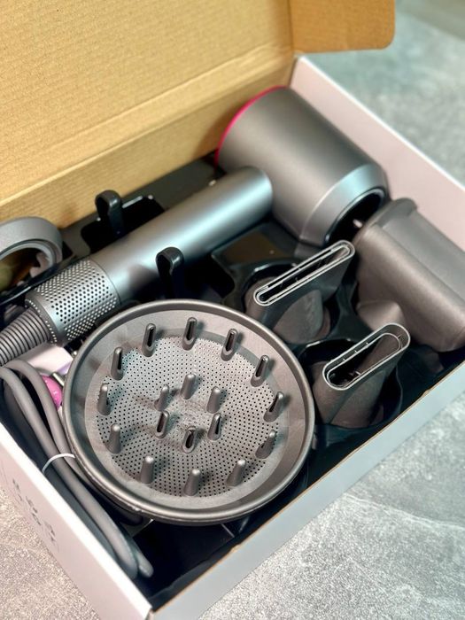 Фен Dyson Supersconic з 5 насадками
