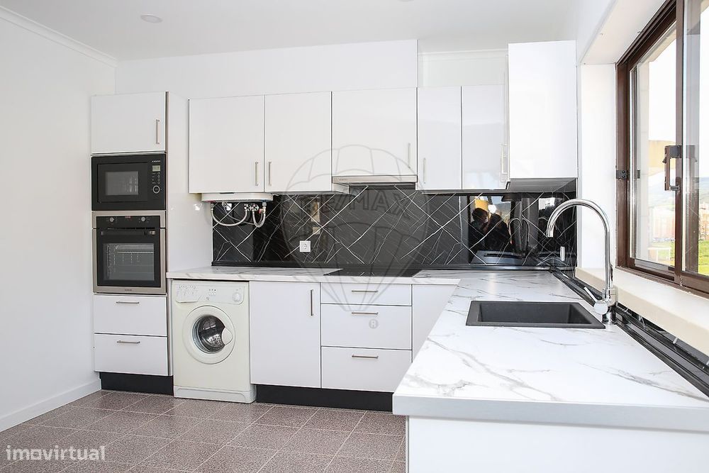 Apartamento T2 para venda — Arruda dos Vinhos, Lisboa