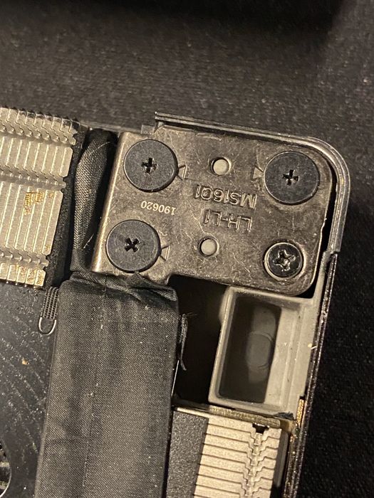 Laptop MSI Stealth GS65 9SG Core i7 RTX2080 32GB 256GB