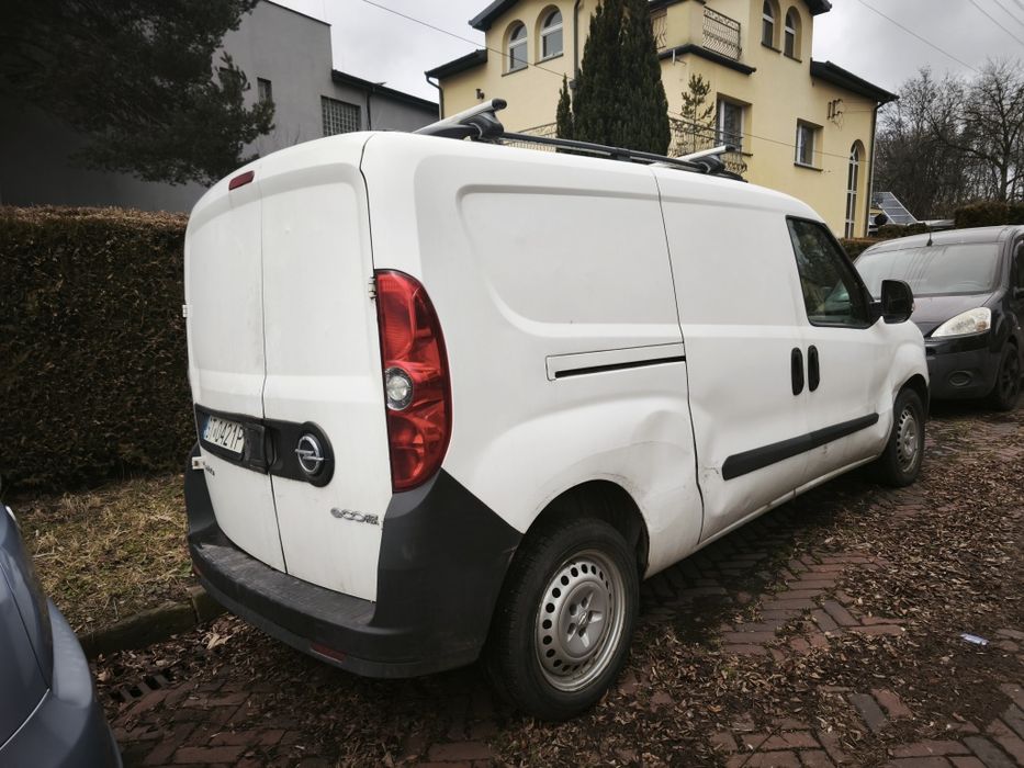 Opel combo Van L2H1 1.3 Cdti 2015r