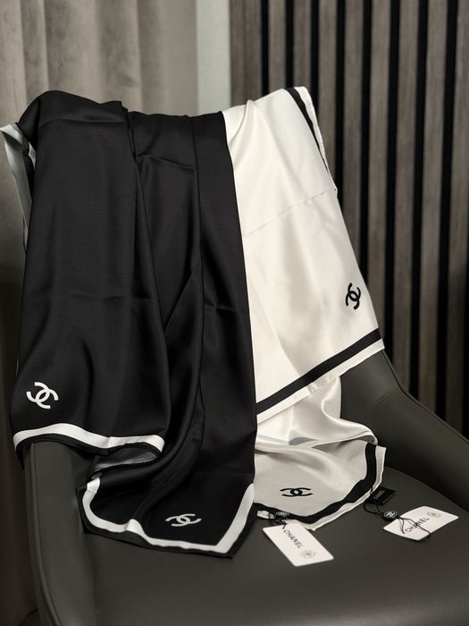В НАЯВНОСТІ! Хустка платок шалик шовковий Chanel 90x90 см