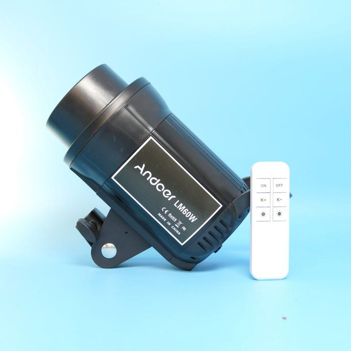 Студійне відеосвітло 5600K Andoer LM60W. Студийный видеосвет 5600K Andoer LM60W.