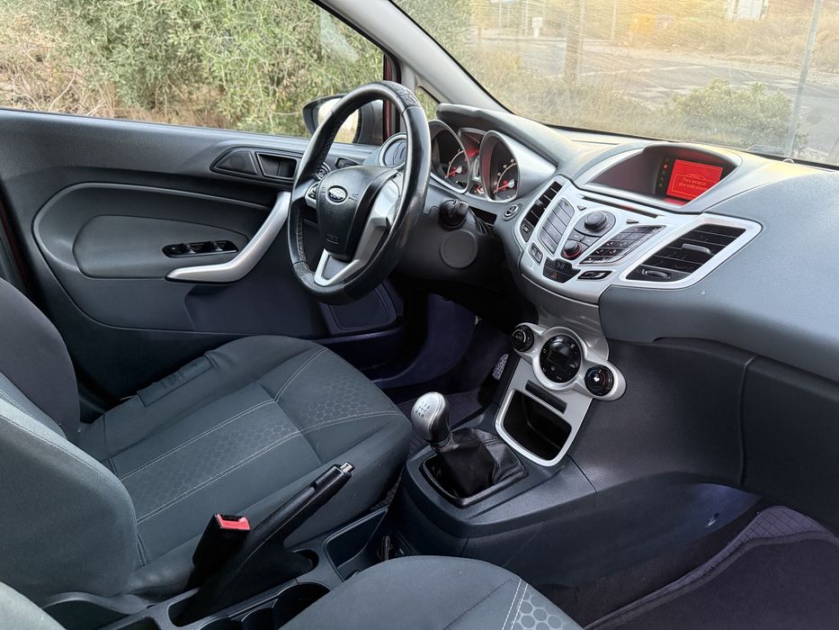 Ford Fiesta 1.6 TDCi Titanium 2010 - Nacional — photo 5