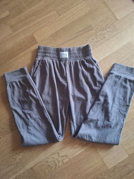 Sztruksowe spodnie dresowe/leginsy S/M