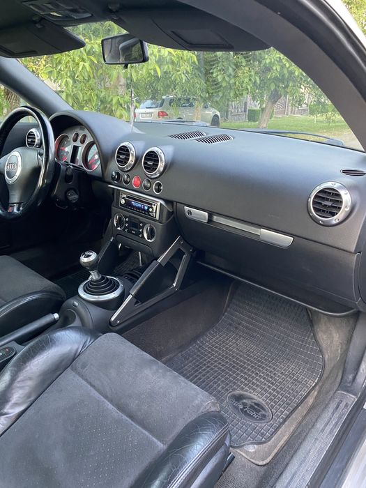 Розборка-Шрот Ауді ТТ 8n. Aydi tt 8n. 1.8T 132kw.