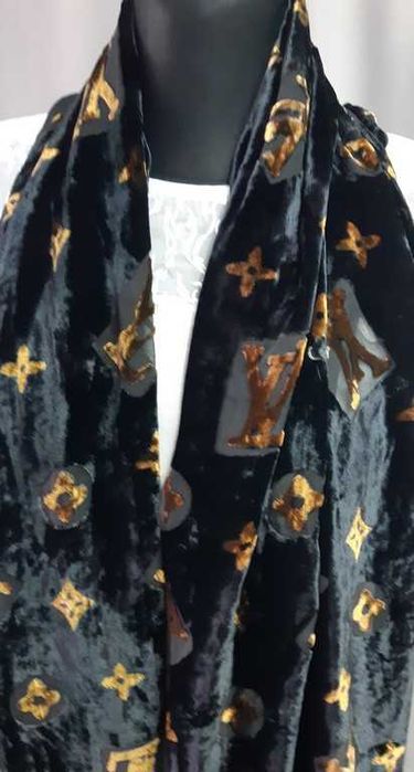 Louis Vuitton шелковый бархатный шарф