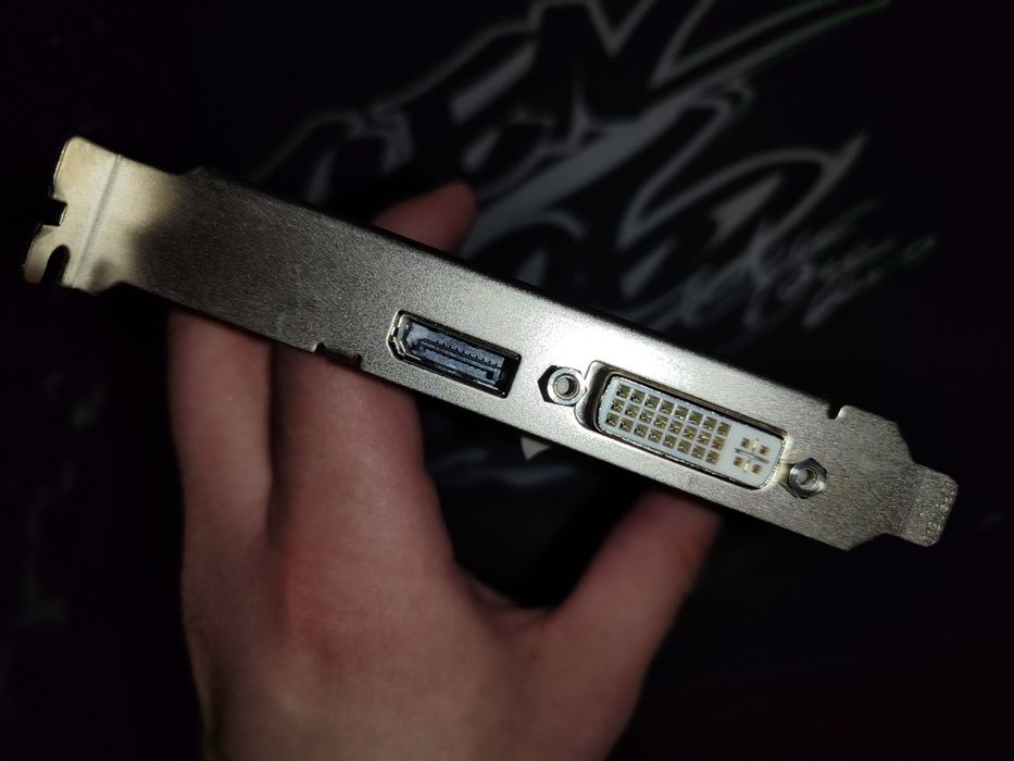 Видеокарта AMD Radeon 7570HD 1GB