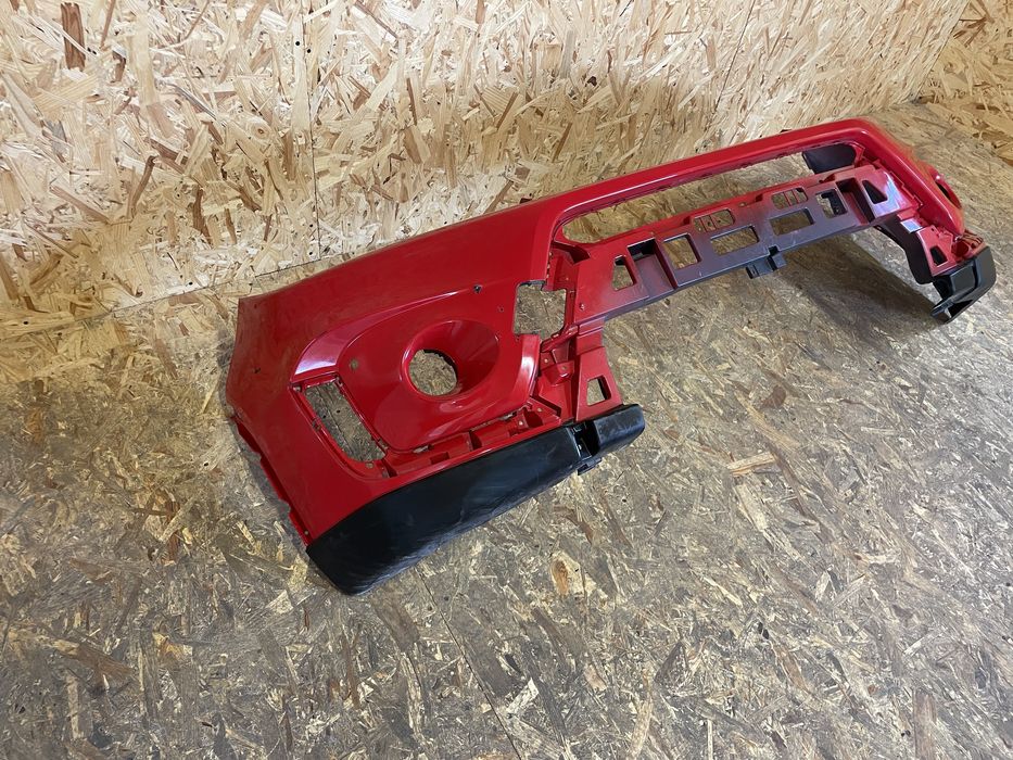 Передній бампер  Suzuki vitara 2 Оригінал