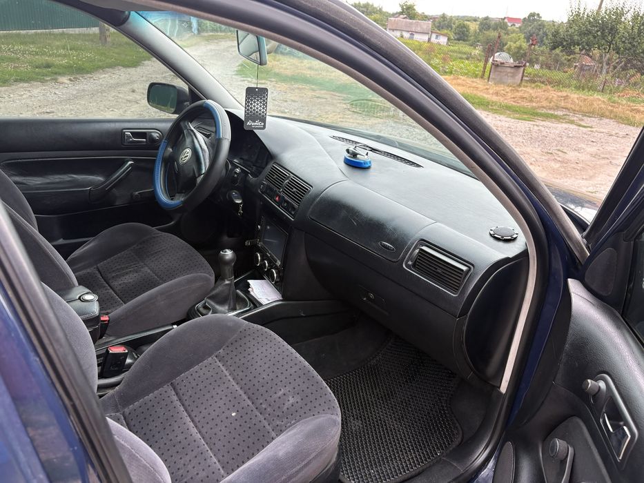 Продам Volkswagen Golf