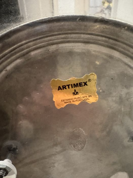 Peça decorativa em estanho