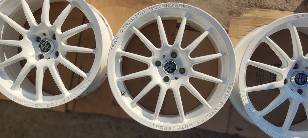 Felgi Team Dynamics ProRace 1.2.  17x7J,4x98 ,et27