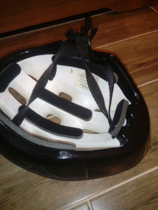 Kask na rolki,rower lub deskę