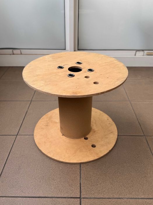 Drewniana szpula na kabel, sznurki lub dekoracje