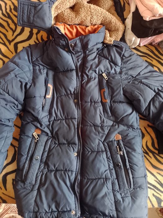 Одяг для дівчинки 104- 110,куртки для підлітка 46 р,М