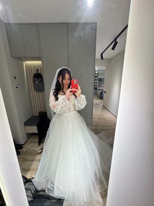 Весільна сукня М-Л