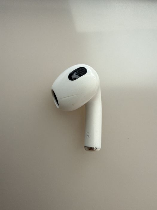 Apple Airpod 3 - Direito