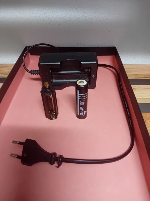 Carregador + Bateria