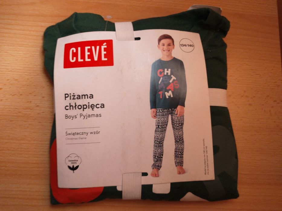 Piżama chłopięca świąteczna rozmiar 134/140