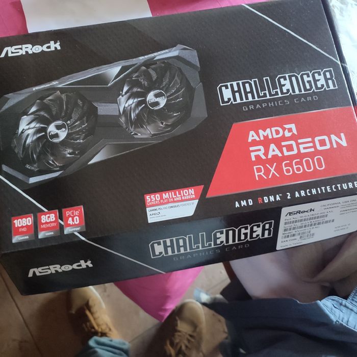 Placa gráfica  Radeon RX 6600 nova