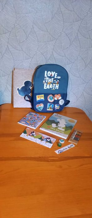 Plecak Disney Myszka Miki 9w1 Nestle z wyposażeniem szkolnym