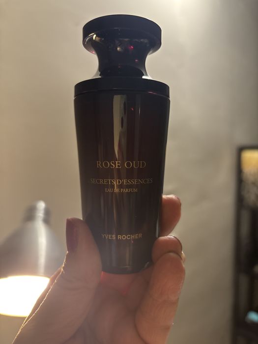 Rose Oud Secrets D’Essences Yves Rocher
