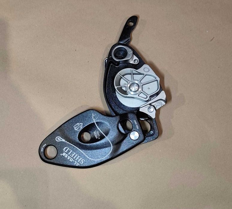 Descensor SHIELD / SPARK – Uso Industrial e Salvamento