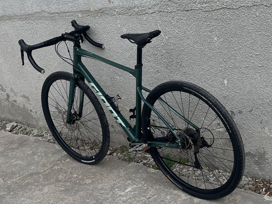 Giant Revolt 2 2021 L | Shimano Sora | Gravel | Карбонова вилка | Документи