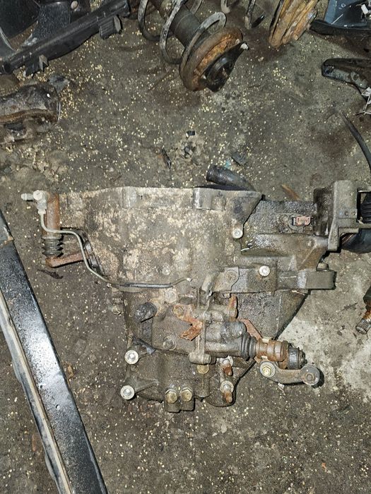 Коробка передач Lancer 9 1.6 бензин 4g18 F5M411R7B5 F5M41