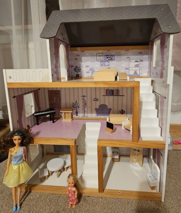 Domek dla lalek i barbie