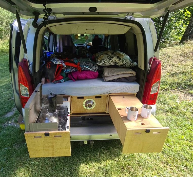 Camperbox modułowa zabudowa turystyczna