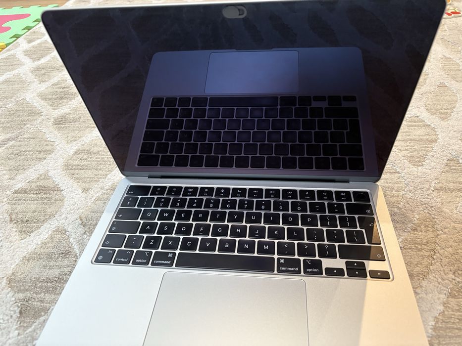 Macbook Air M2 8/256