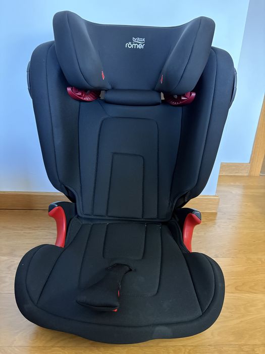 Cadeira Auto Britax Römer KIDFIX XP SICT (15–36 kg) – Como Nova
