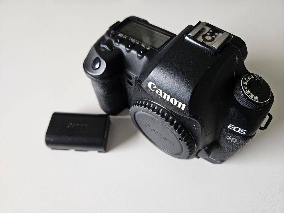 Canon EOS 5D Mark II – Klasyczna Pełna Klatka!