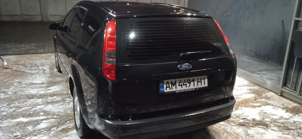 Продам автомобіль Форд фокус 2