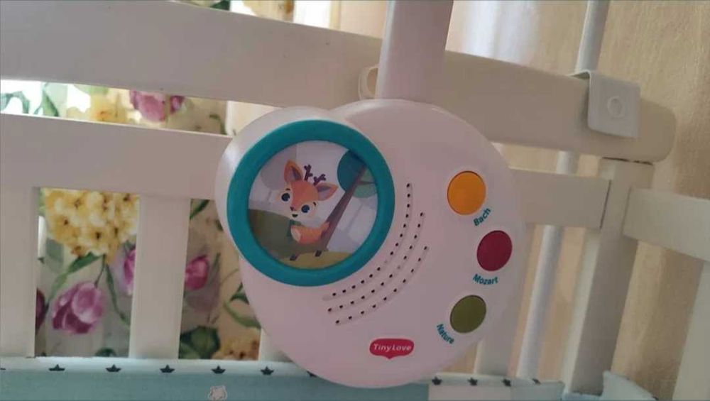 Музикальний мобіль на краватку