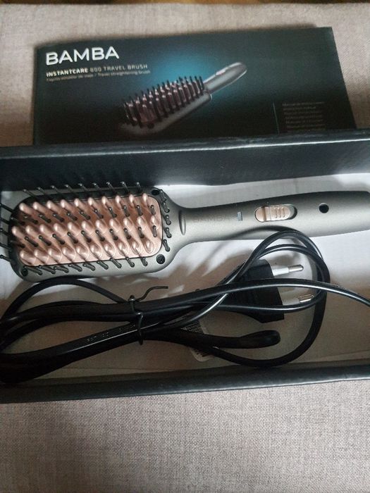 Расческа-выпрямитель волос