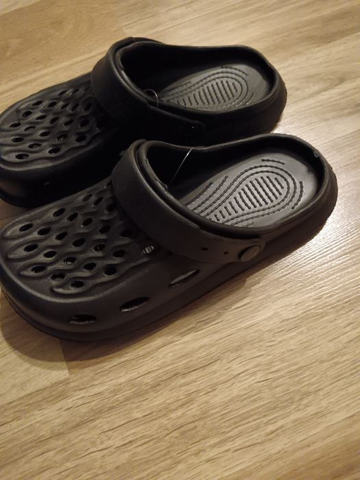 Niedrogie klapki 40 Warto!!!