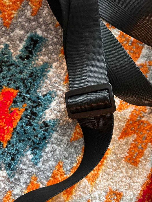 Чорна сумка з екошкіри