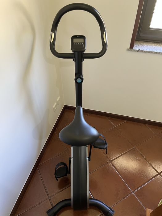 Bicicleta Estática Domyos Essential 2 - COMO NOVA (Ainda com plásticos)
