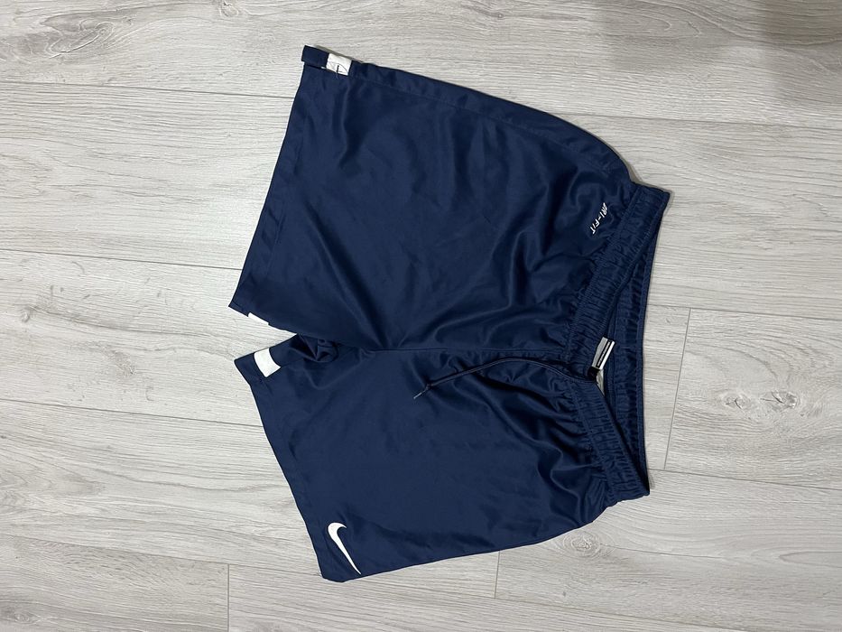 Спортивні шорти найк nike