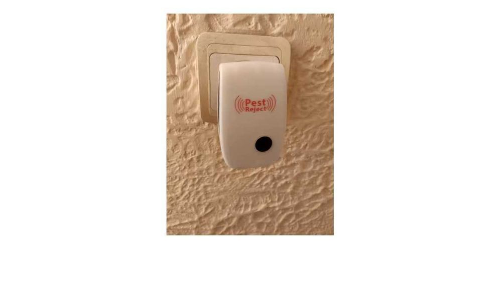 Ultradźwiękowy Odstraszacz  Myszy Karaluchów Komarów Owadów itp/nowy
