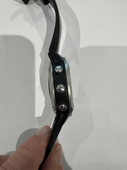 Garmin Fenix 6 Prateado com barcelete Preta