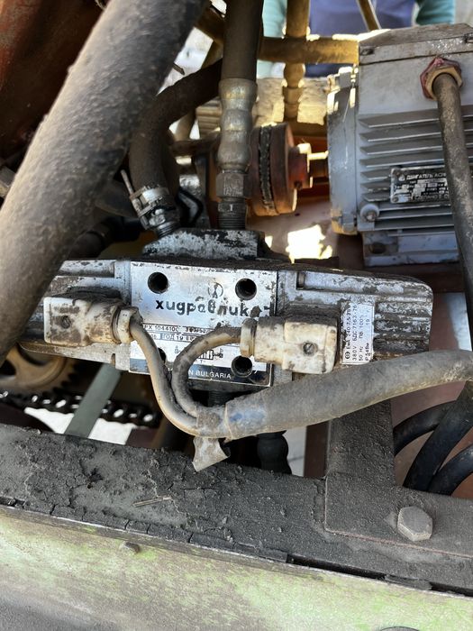 Продам Р-6 КПШ-6 ковшовий зернопогрузчик.